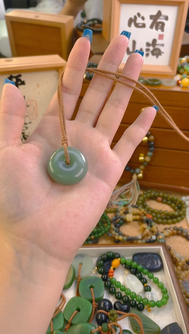 手链未镶嵌和田玉平安扣