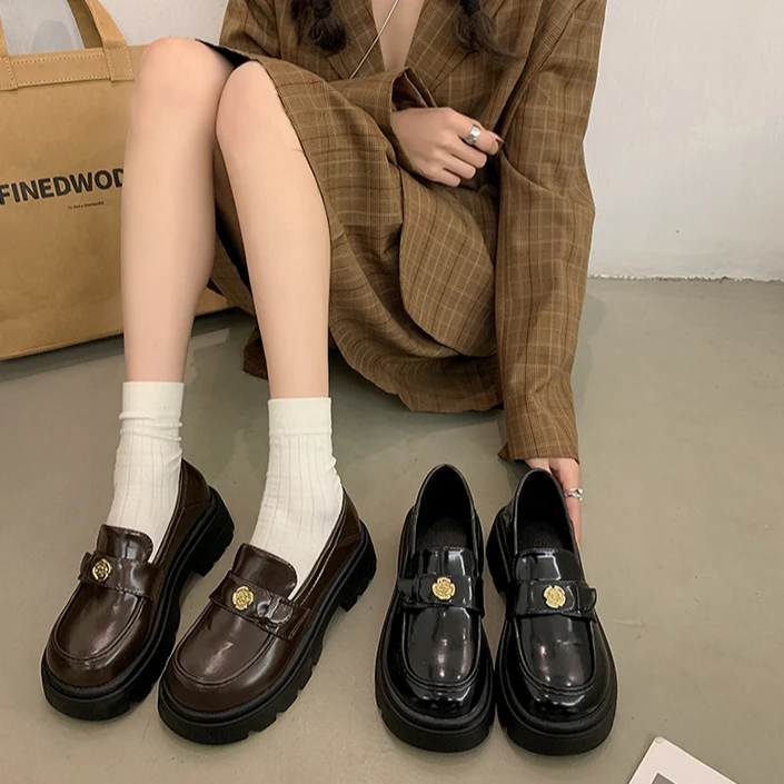复古单鞋厚底山茶花乐福鞋女2025秋季新款软底高级感粗跟一脚蹬鞋