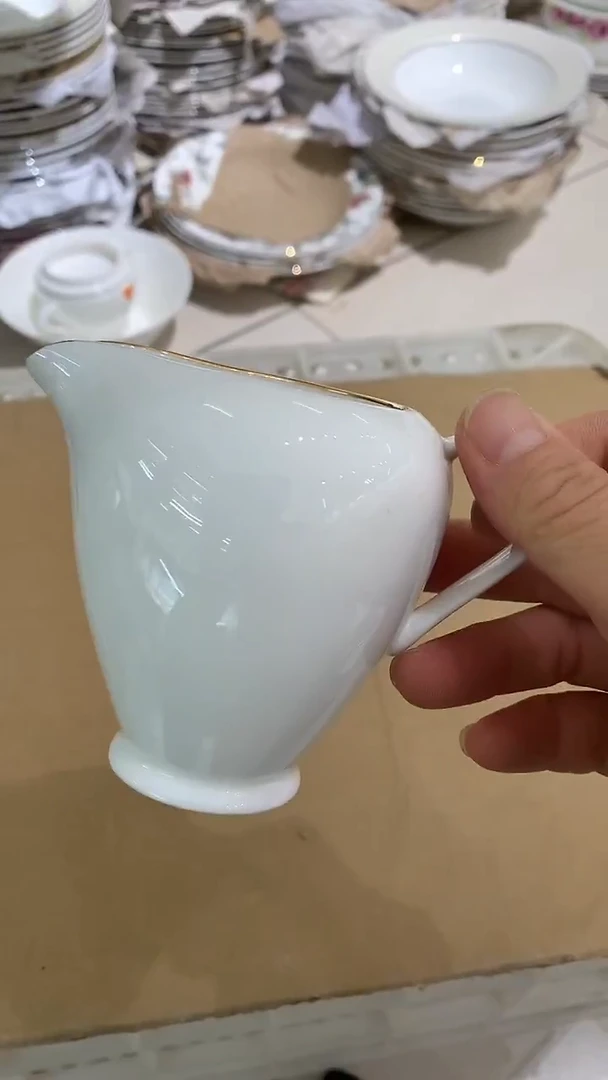 奶杯隆达骨质瓷2个