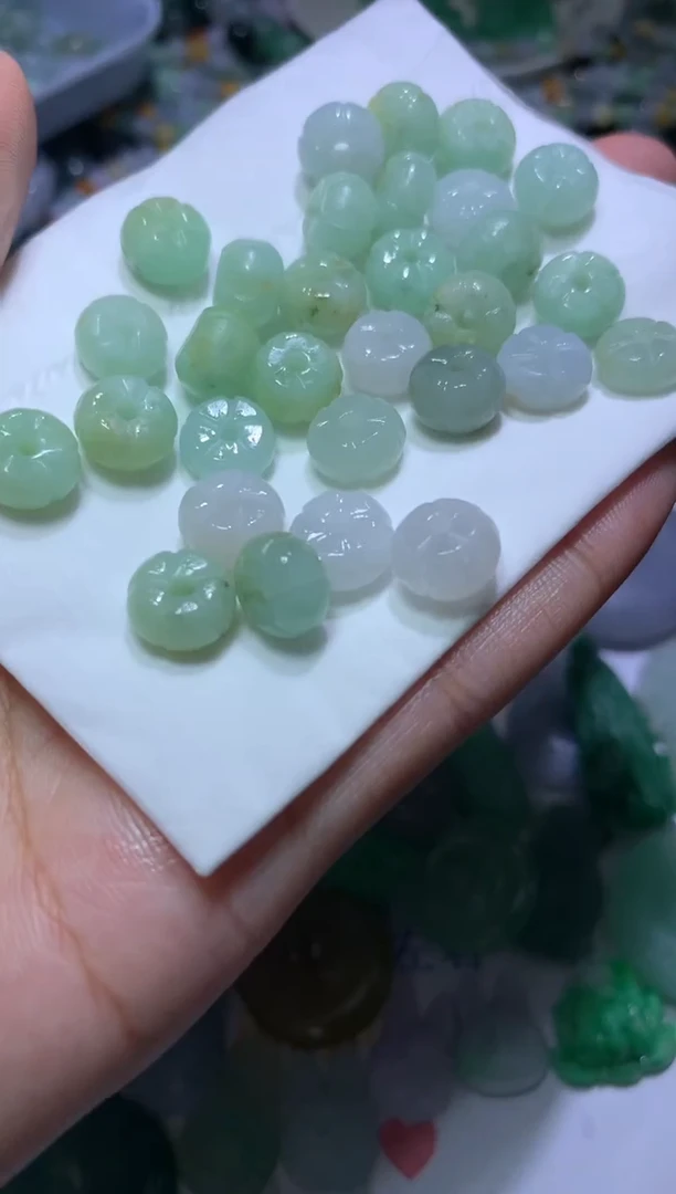 定制翡翠未镶嵌英*CXX307822