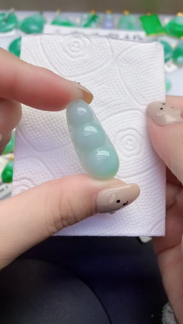 颈饰未镶嵌翡翠缅甸天然翡翠A货