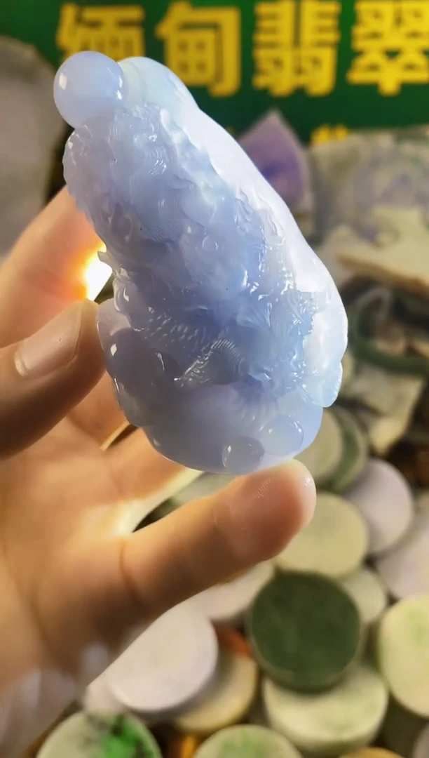 翡翠未镶嵌颈饰纯天然A货翡翠