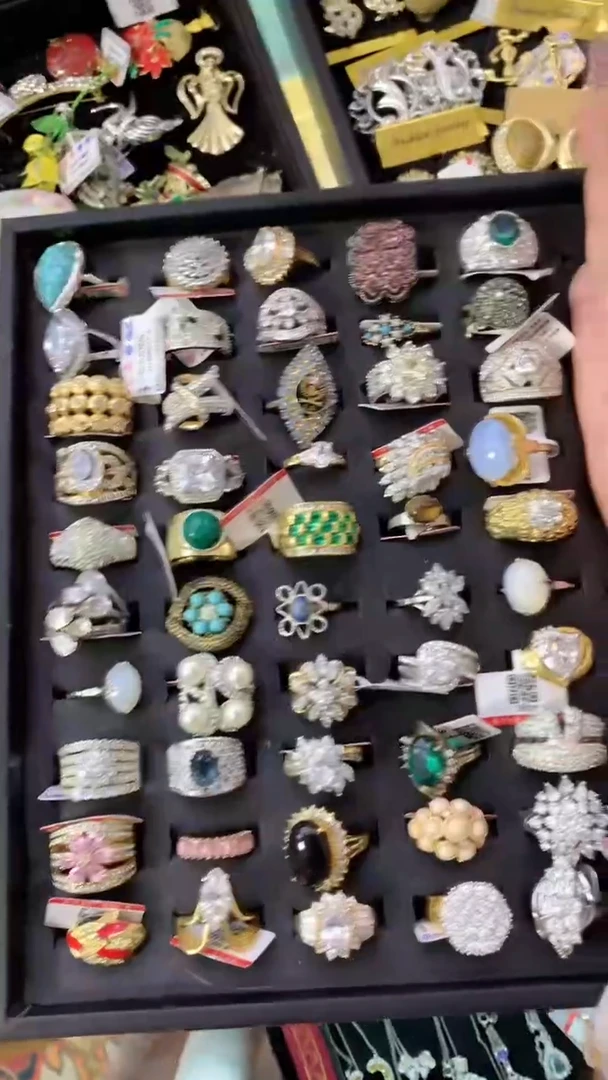 【闪购商品】瓷片楚楚中古珠宝甄选不退换多样性发一