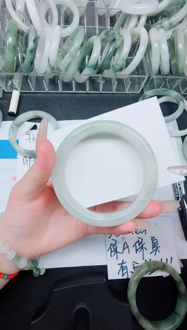 未镶嵌手镯石英质玉734/62.5