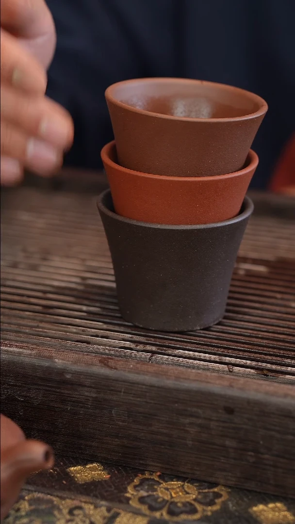 茶壶紫砂【发三个马蹄杯】北红赤铁杯子 黑金砂杯子 变色龙杯子
