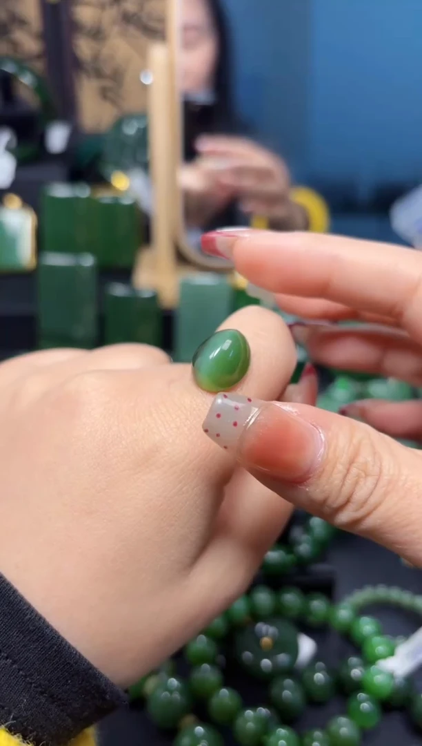 【闪购商品】和田玉（碧玉）挂件未镶嵌1