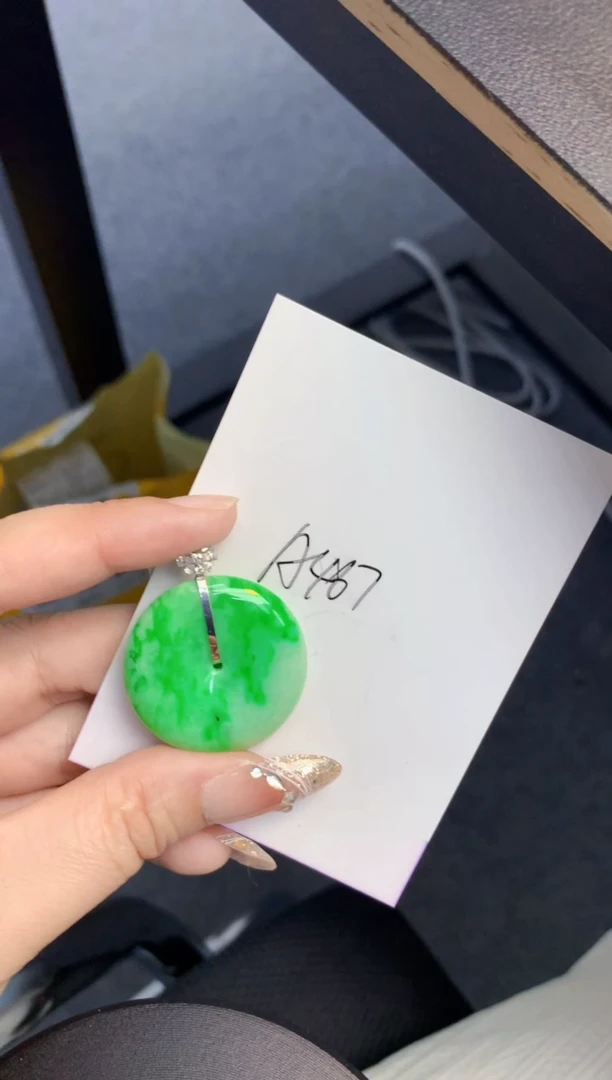 颈饰18K金镶嵌翡翠天然A货缅甸翡翠百元以上9元证书费自理
