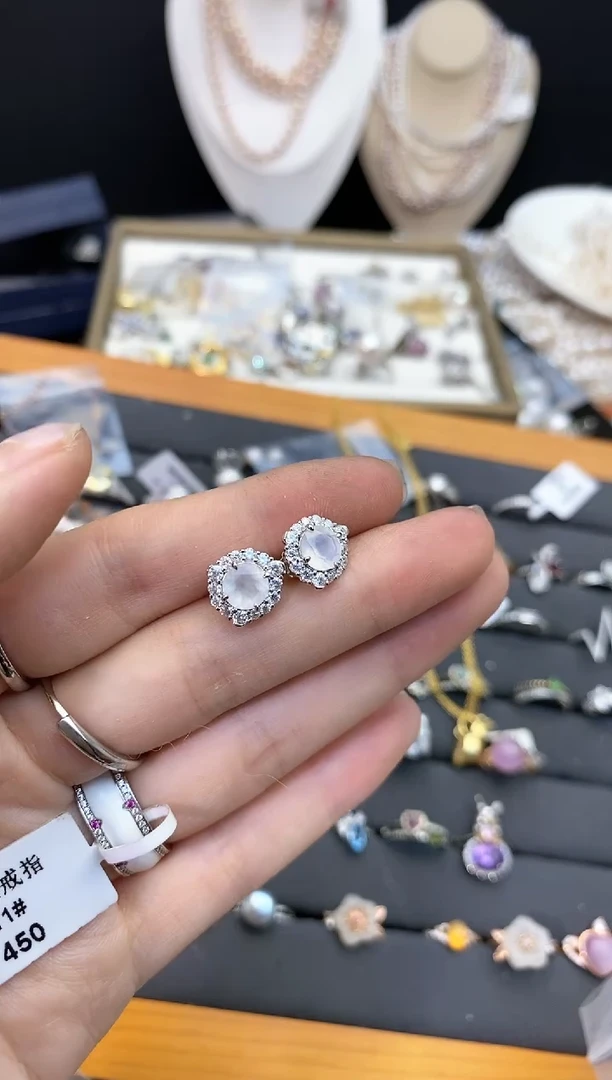 【闪购商品】月光石26银S925镶嵌耳钉111