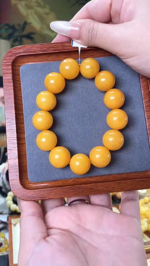 【闪购商品】蜜蜡裸石未镶嵌手串