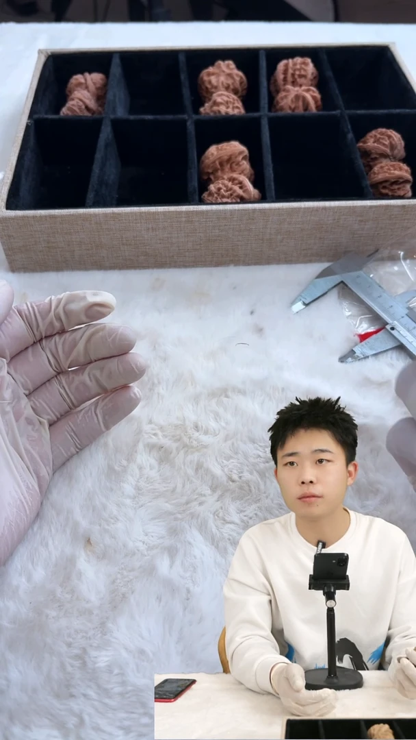 把件文玩核桃青*119红锦鲤文玩核桃