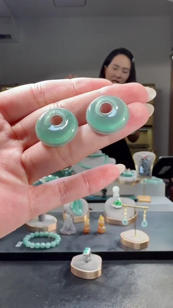 吊坠(不含链)未镶嵌翡翠美人扣（多样性发其一）