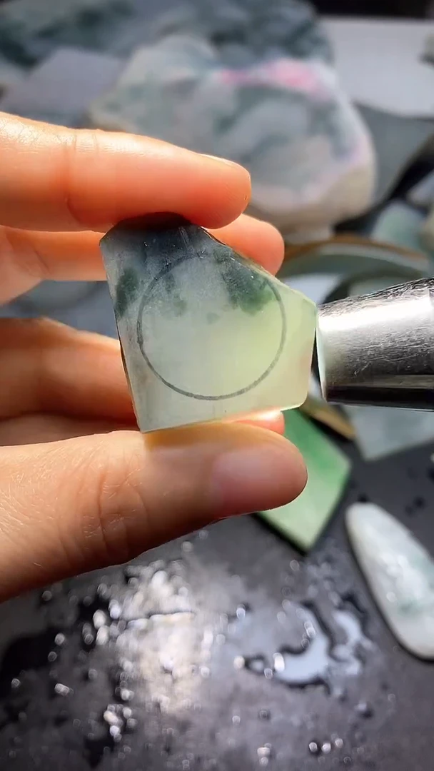 【闪购商品】翡翠颈饰未镶嵌料子