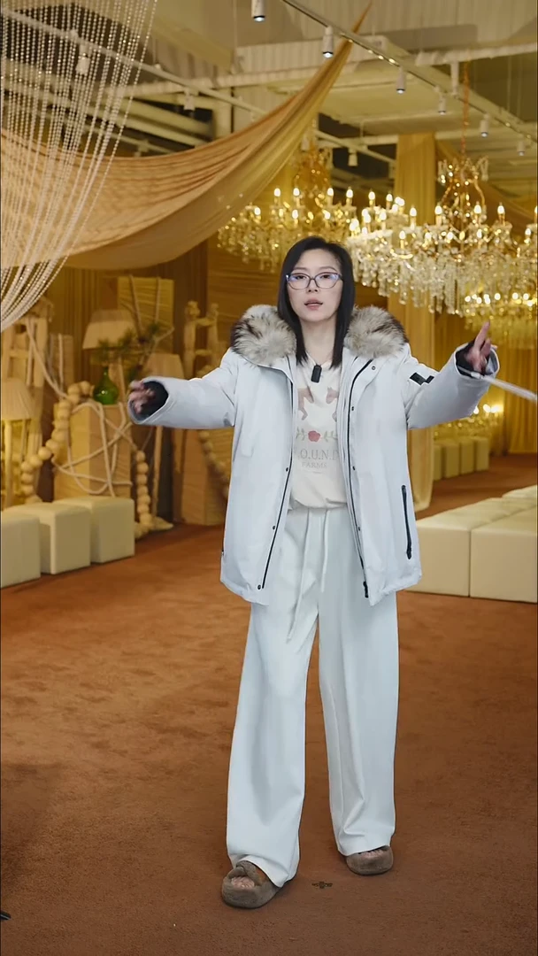 专柜清仓的派克服