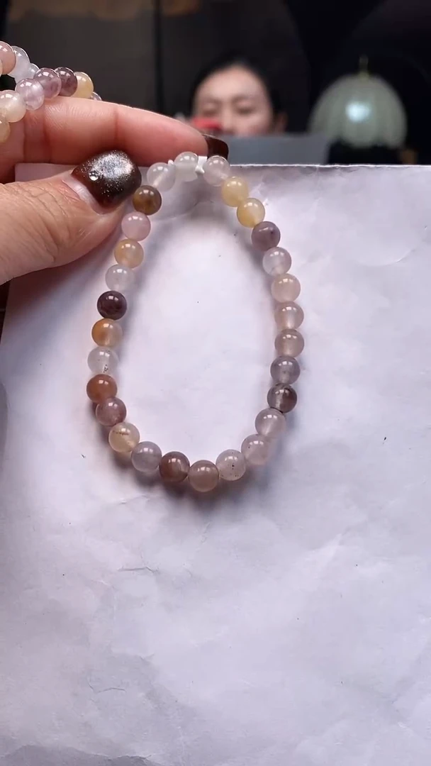 未镶嵌翡翠手饰1