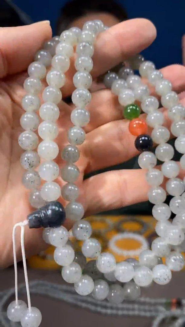 颈饰未镶嵌和田玉颜色多样性发货拍一发一