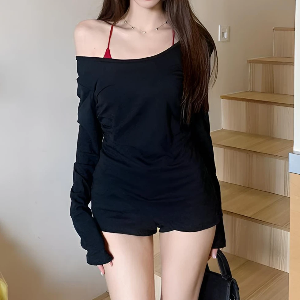 斜领修身显瘦收腰辣妹长袖T恤女秋季时尚纯欲风性感露肩百搭上衣