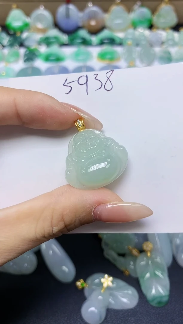 翡翠未镶嵌颈饰 天然缅甸翡翠A货