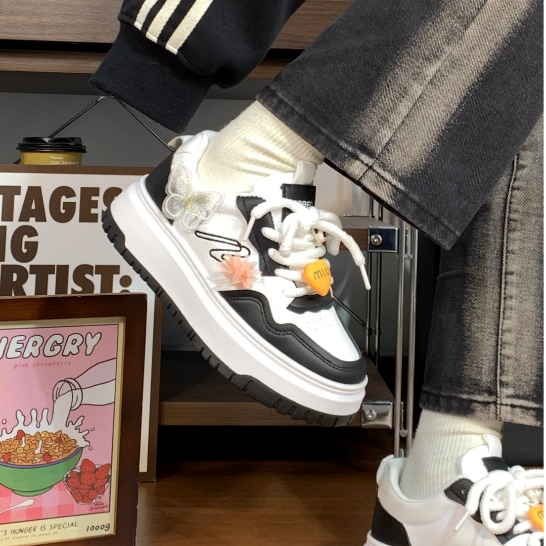 人本厚底小白鞋子女2025春季新款百搭复古小众ins潮爆改运动板鞋