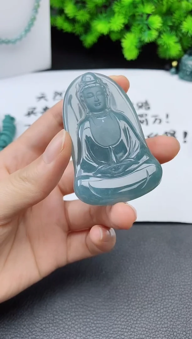 翡翠未镶嵌颈饰