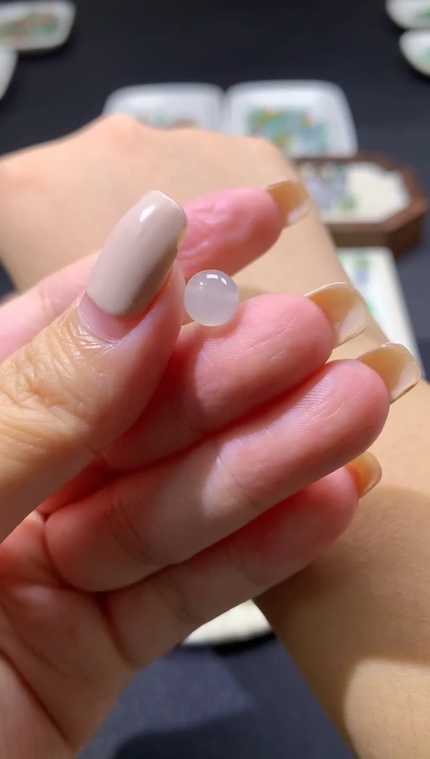 未镶嵌定制翡翠阿珂7.0