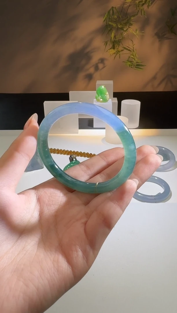 【闪购商品】翡翠手镯未镶嵌【鑫鑫】