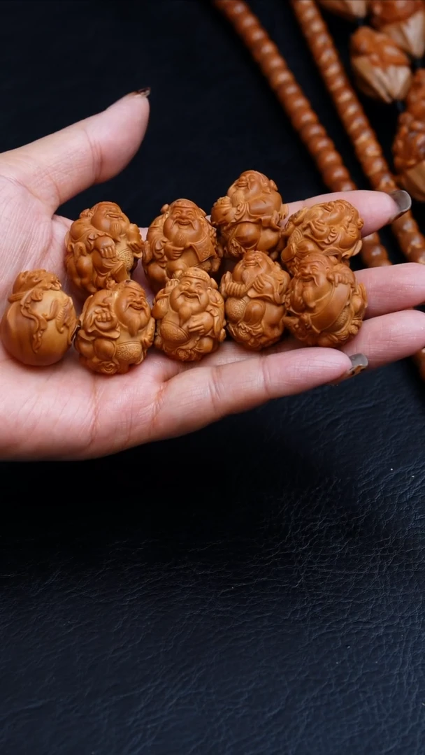 橄榄核吊坠24骑兽大财神