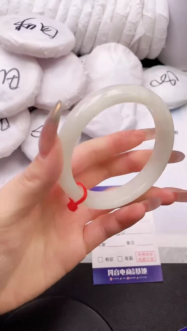 【闪购商品】和田玉手镯未镶嵌8K344-60