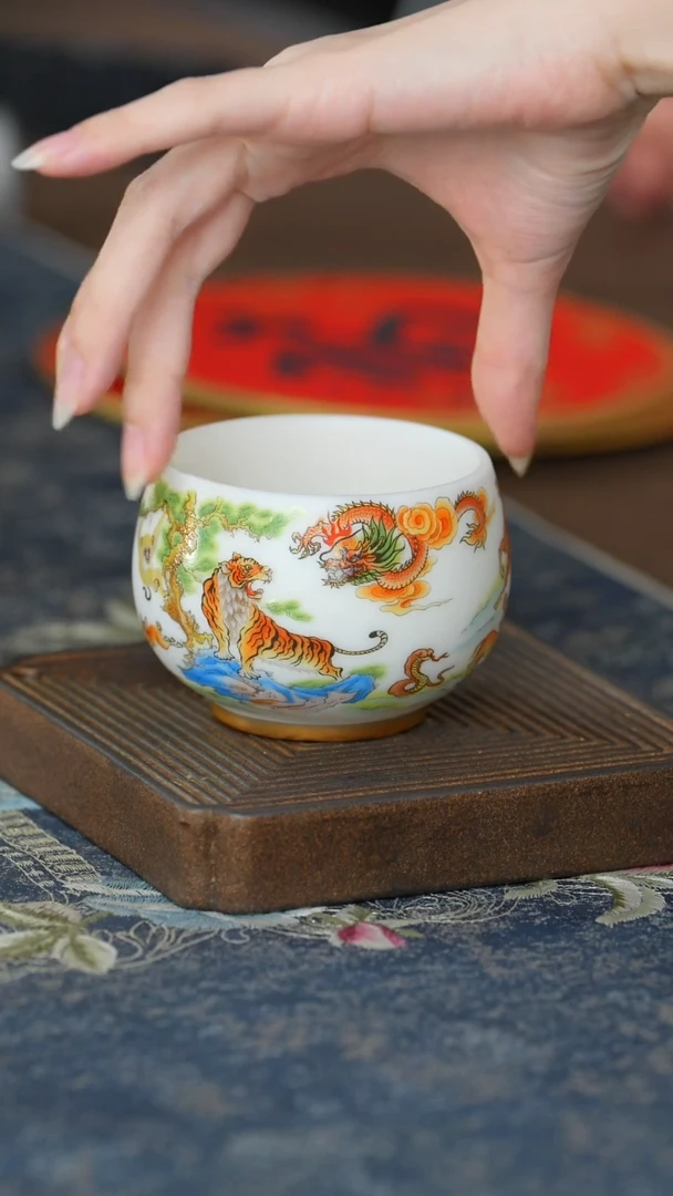 【闪购商品】【羊脂玉十二生肖罗汉杯】