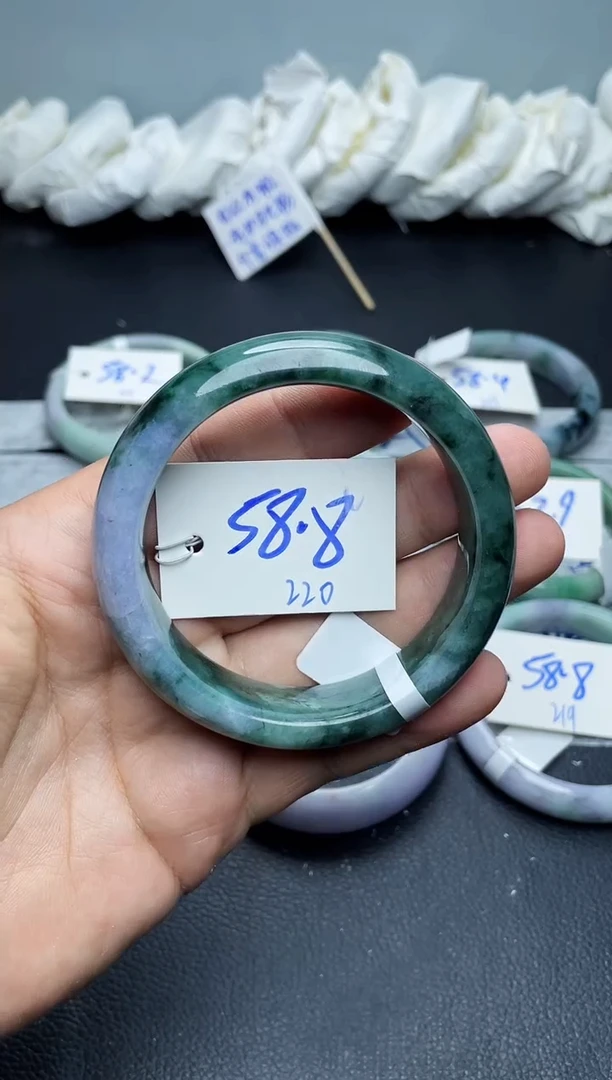 未镶嵌手镯翡翠220