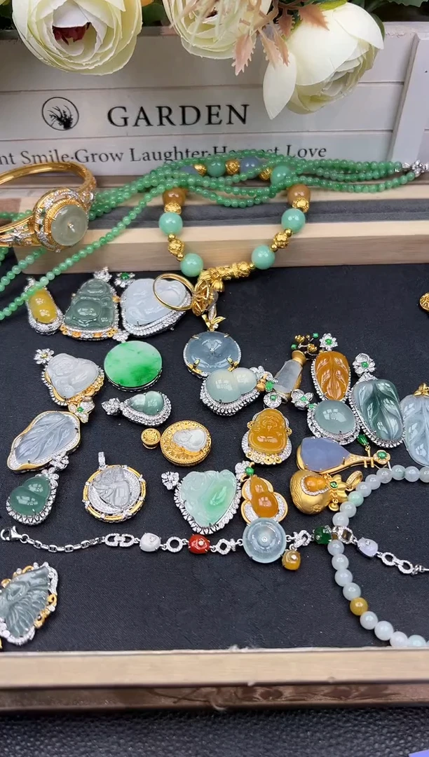 吊坠(不含链)18K金镶嵌翡翠勿拍