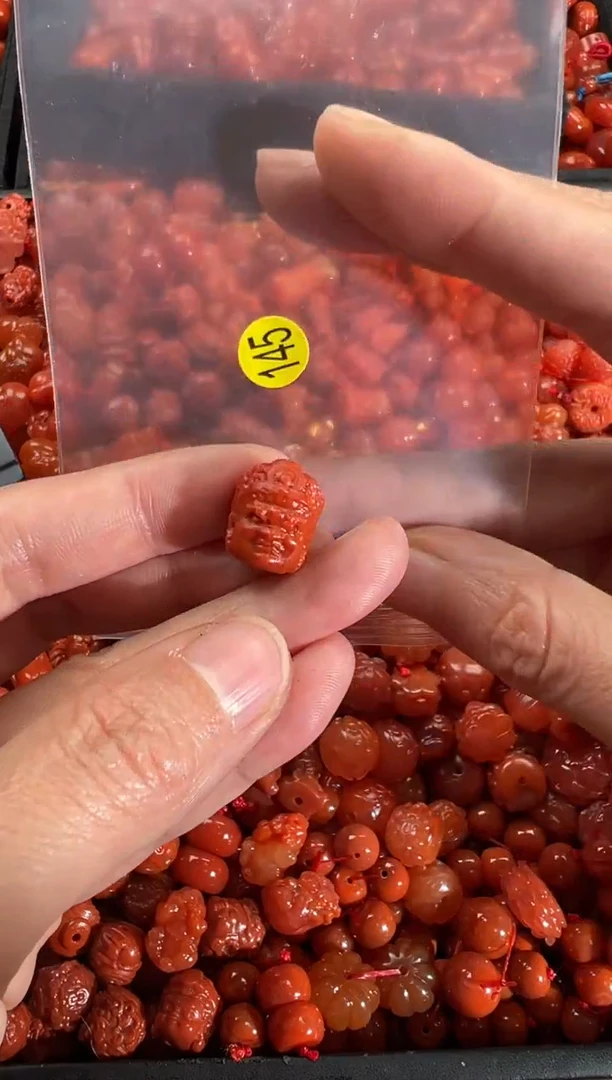 【闪购商品】南红玛瑙颈饰未镶嵌1