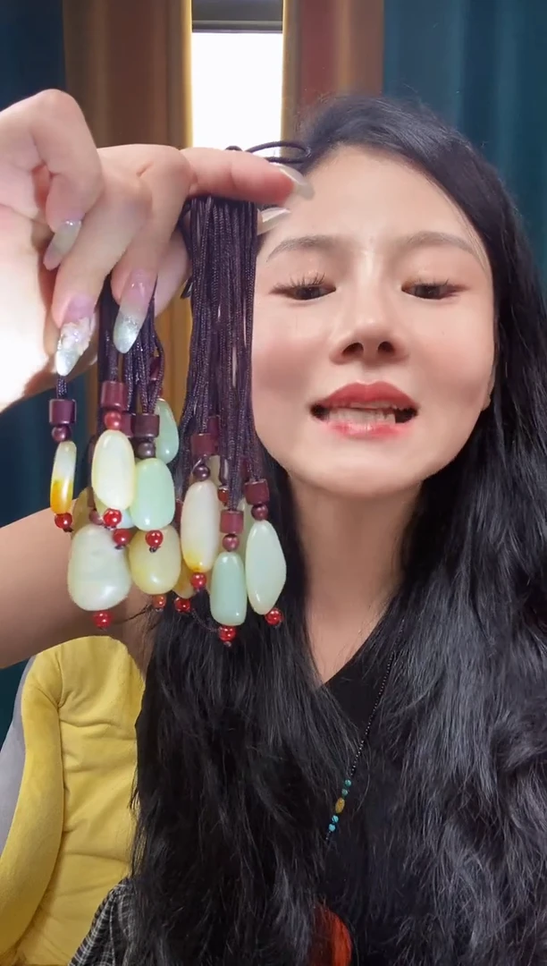 和田玉未镶嵌颈饰C366