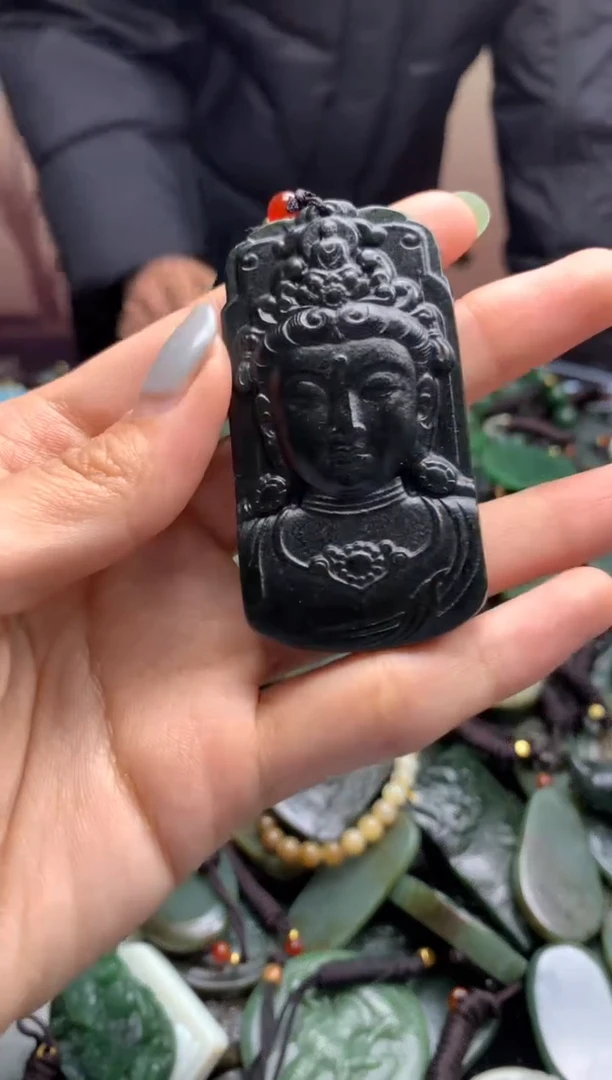 颈饰未镶嵌和田玉1