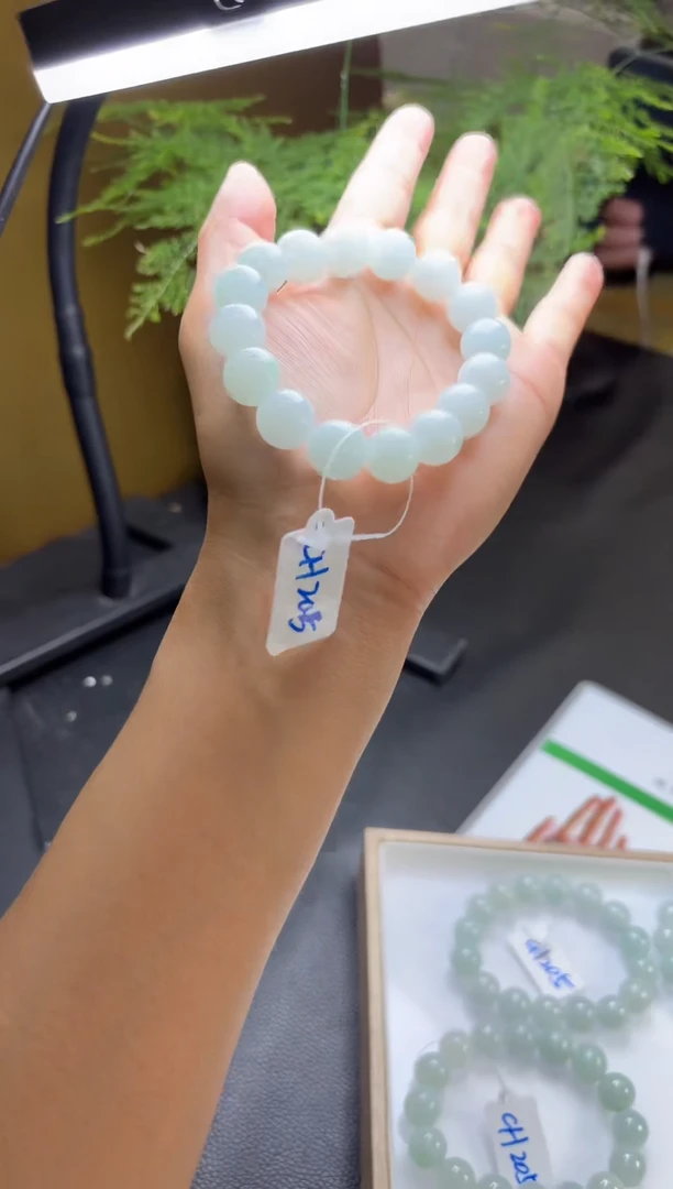 未镶嵌挂件翡翠发一件CH205