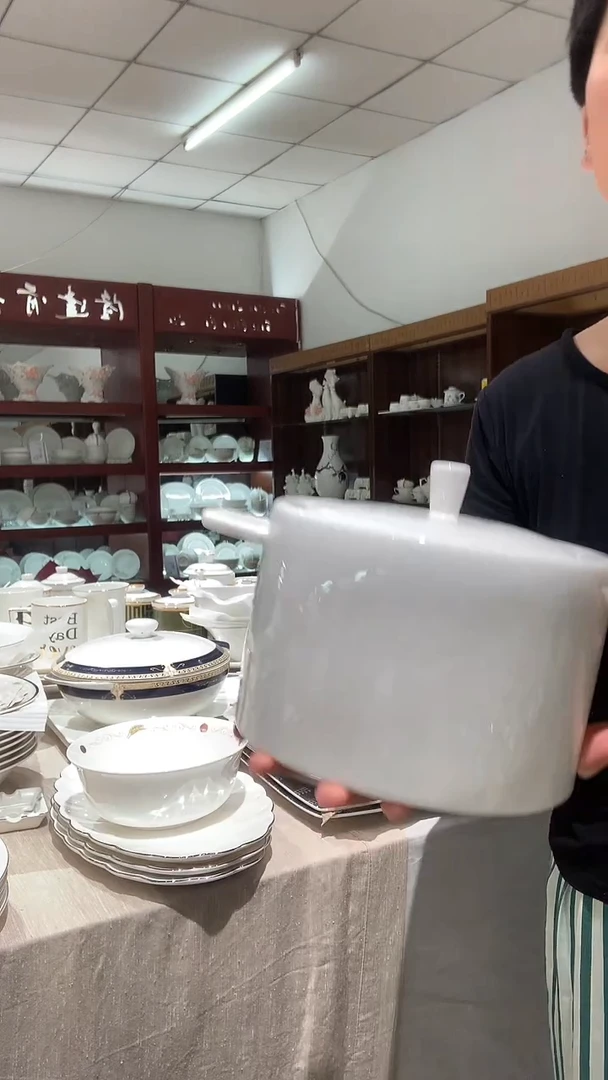 白瓷品锅隆达骨质瓷