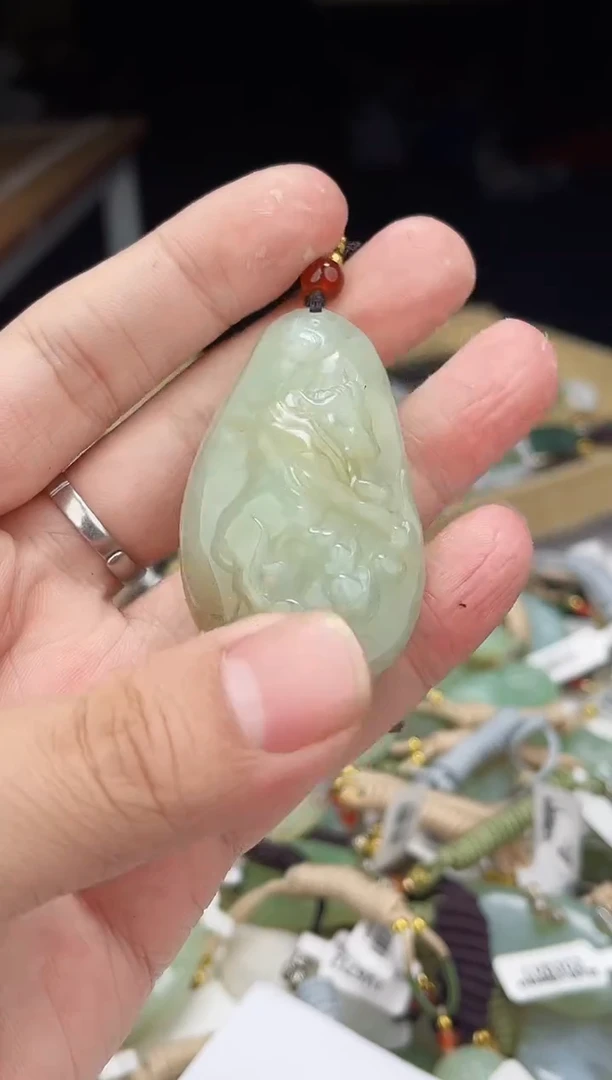 颈饰未镶嵌和田玉1