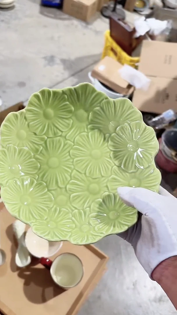 瓷片花边碗 微瑕凑满20元包邮