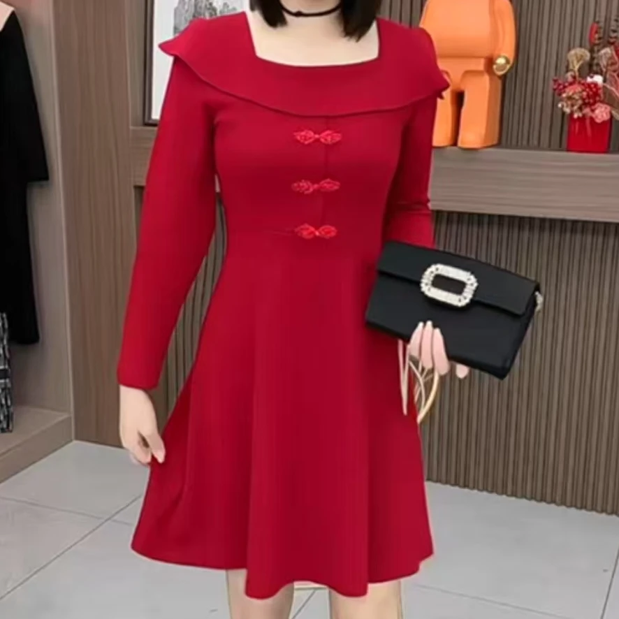 7008新中式方领盘扣纯色连衣裙