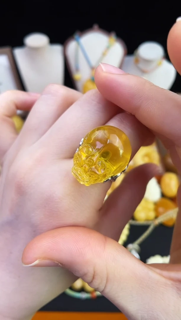 琥珀未镶嵌珠宝奇石柒月