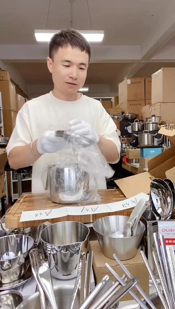 A36 微瑕卓德铭1.5L滤油壶