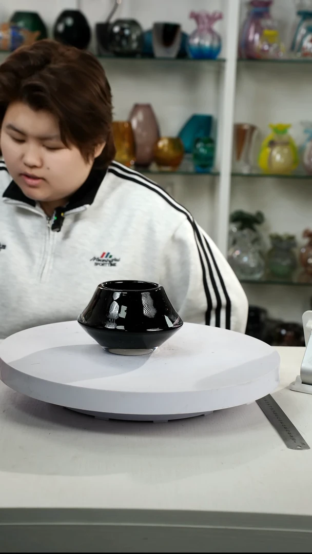 【闪购商品】琉璃【弘扬】高11轻奢琉璃花器微瑕福利