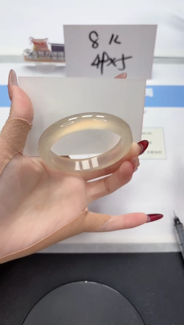 【闪购商品】石英质玉手镯未镶嵌A16-55.5