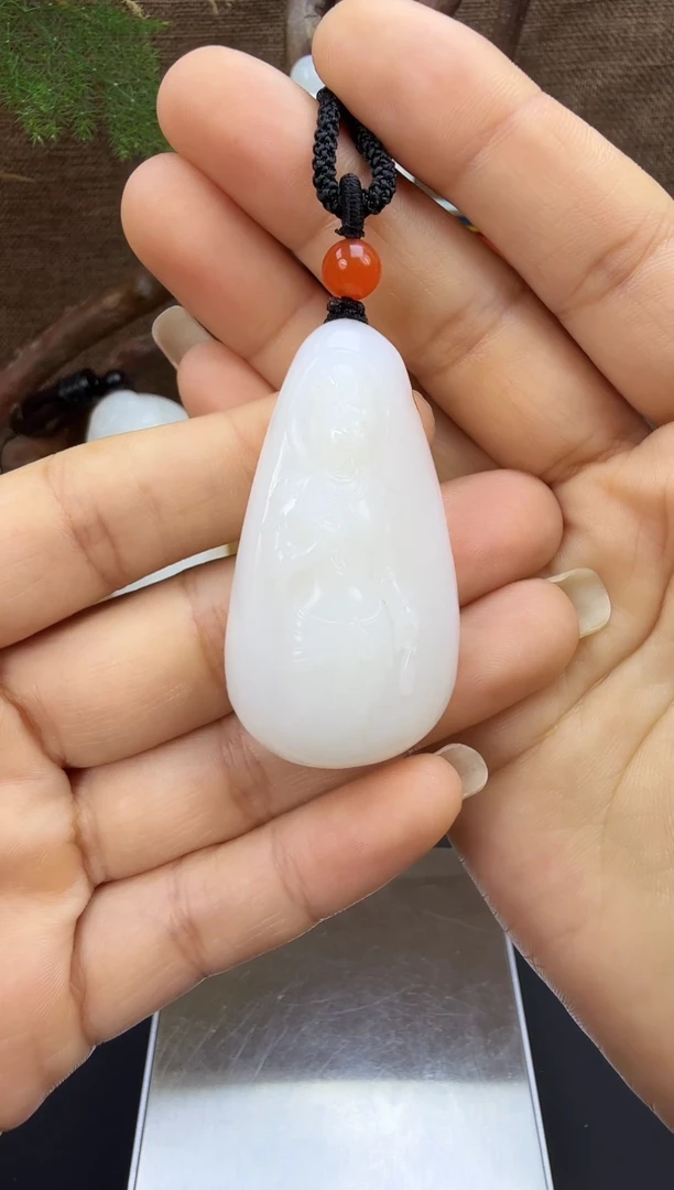 未镶嵌和田玉挂件和田玉