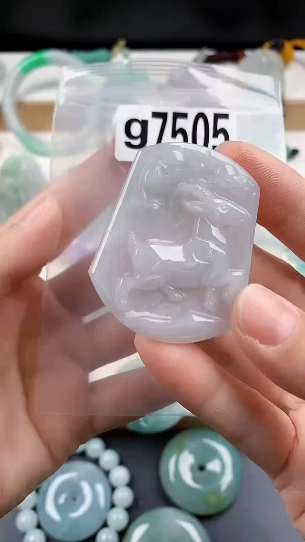 颈饰未镶嵌翡翠天然翡翠吊坠挂件