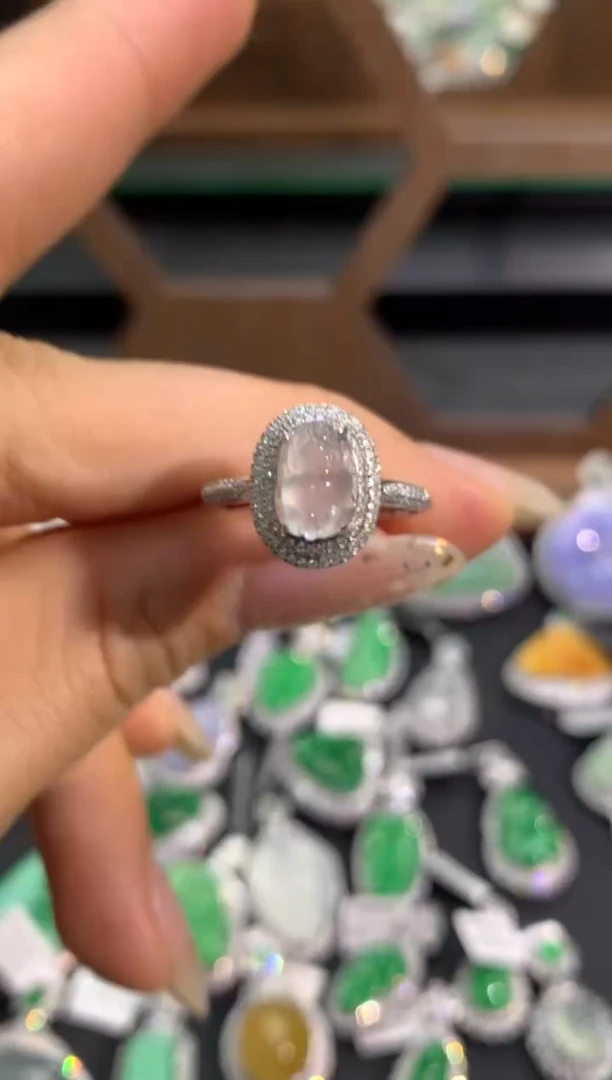 翡翠18K金镶嵌吊坠(不含链)戒指