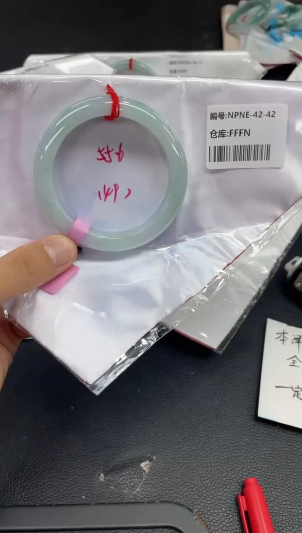 未镶嵌手镯翡翠翡翠手镯