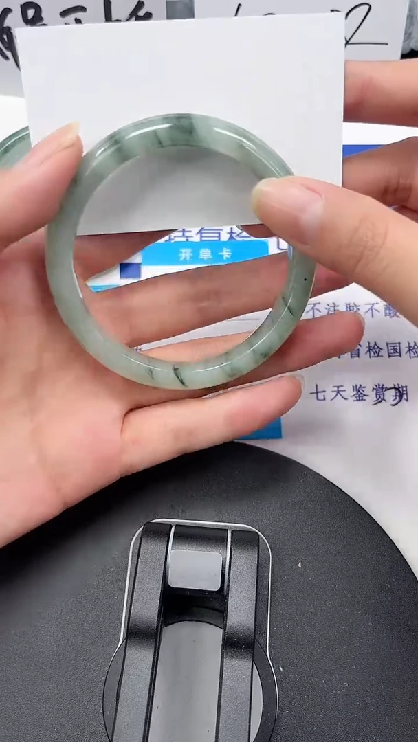 未镶嵌手镯石英质玉19-56/57