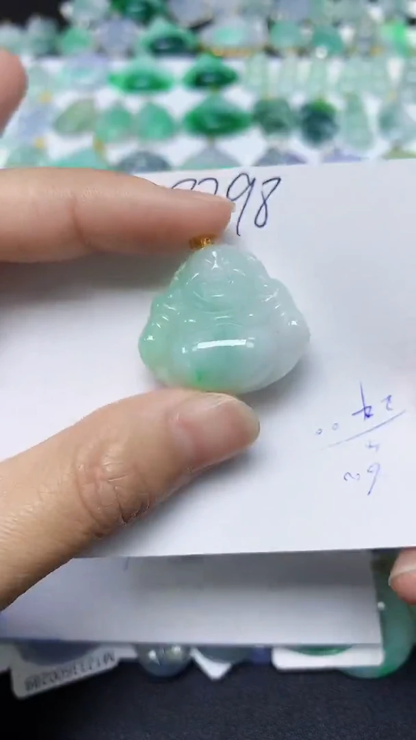 翡翠未镶嵌颈饰 天然缅甸翡翠A货