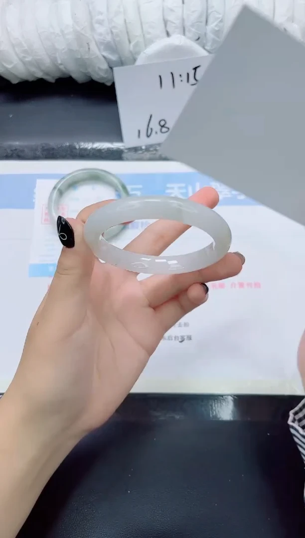 未镶嵌手镯石英质玉0183-圈口57.2