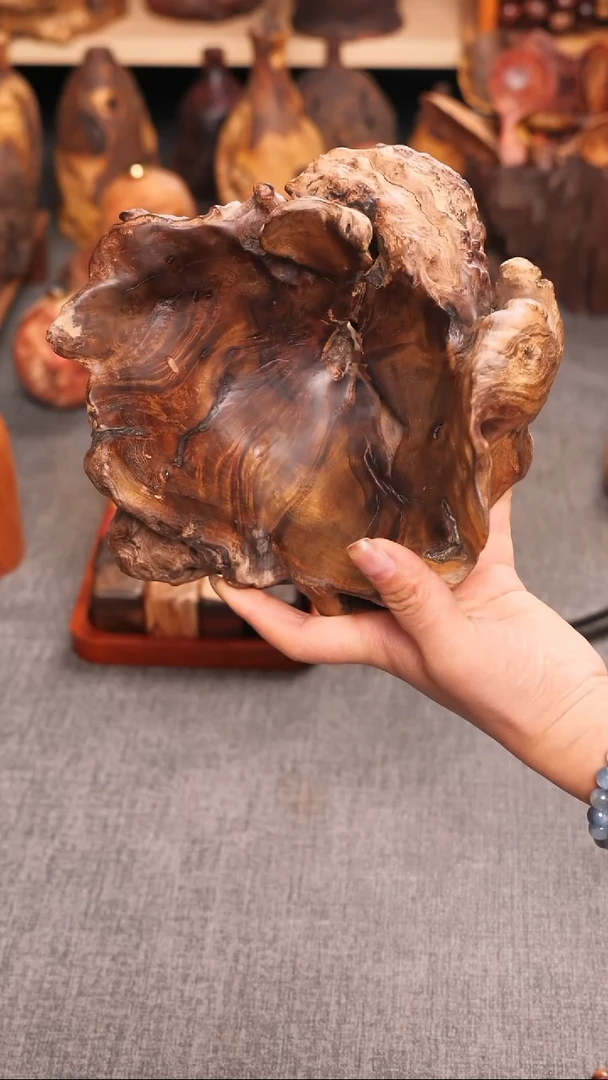 非洲檀香无事牌绿皮刺留疤老料摆件